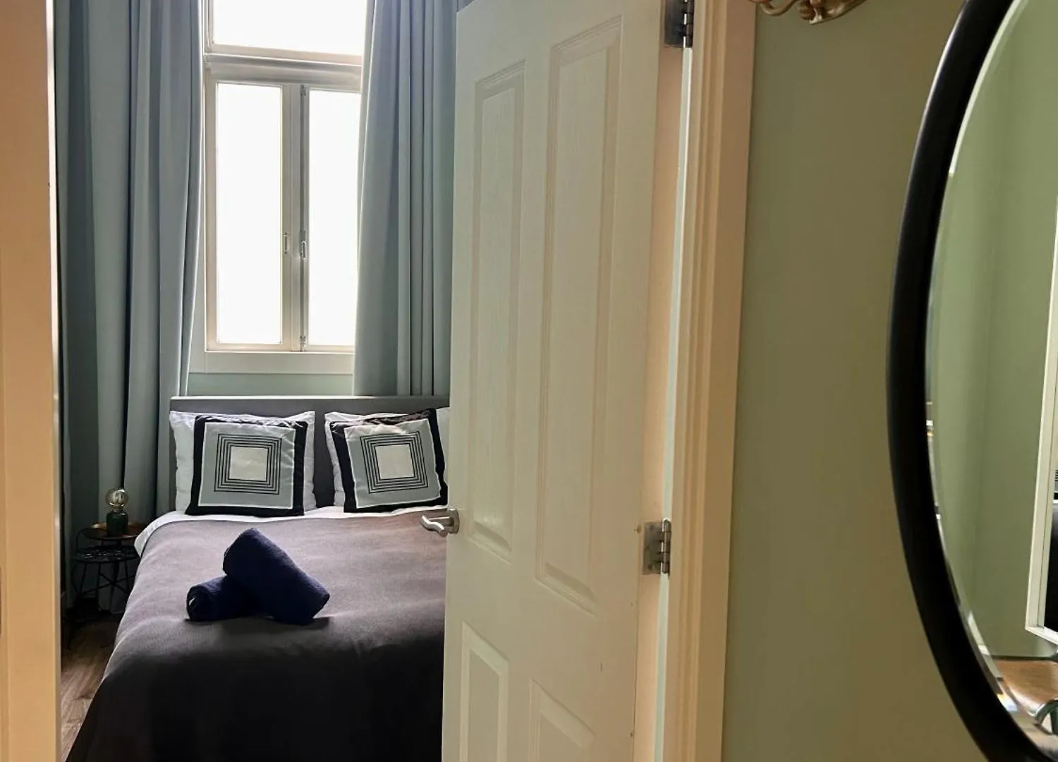 Apartement City Centre With Roof Terrace And Parking With Additional Costs Haag
